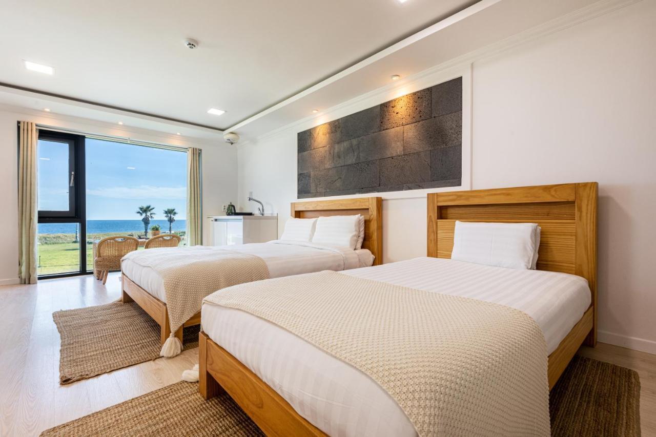 Sun And Moon Resort Seogwipo Exterior photo