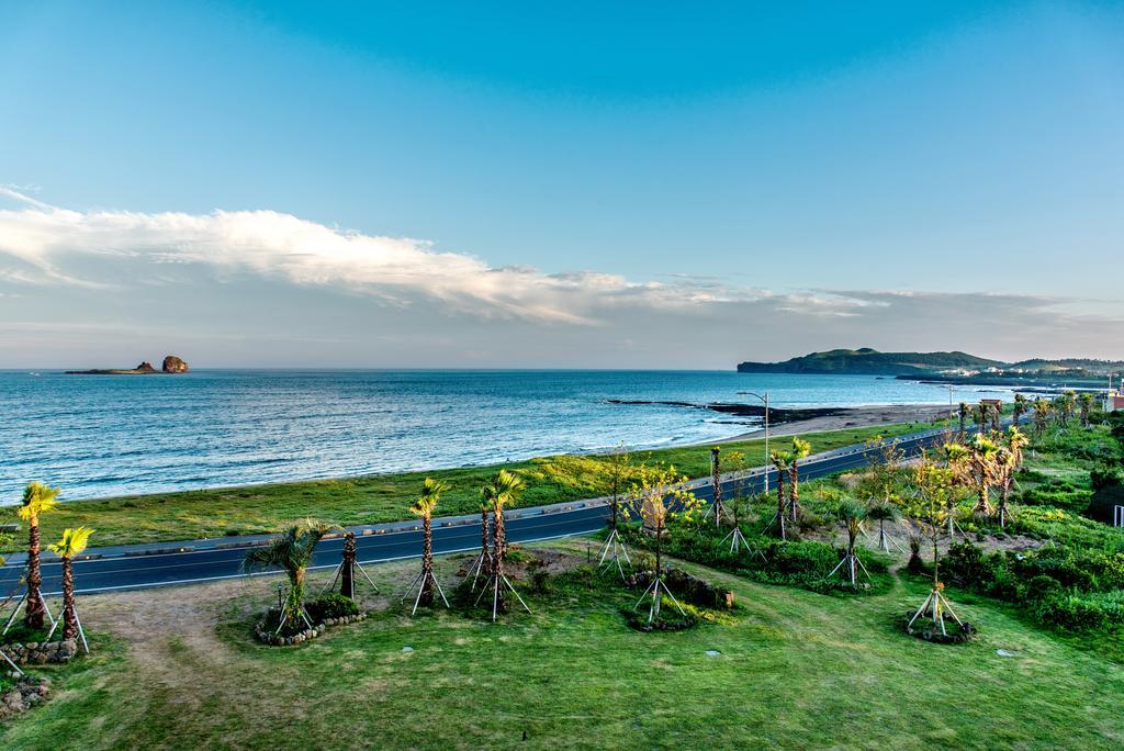 Sun And Moon Resort Seogwipo Exterior photo