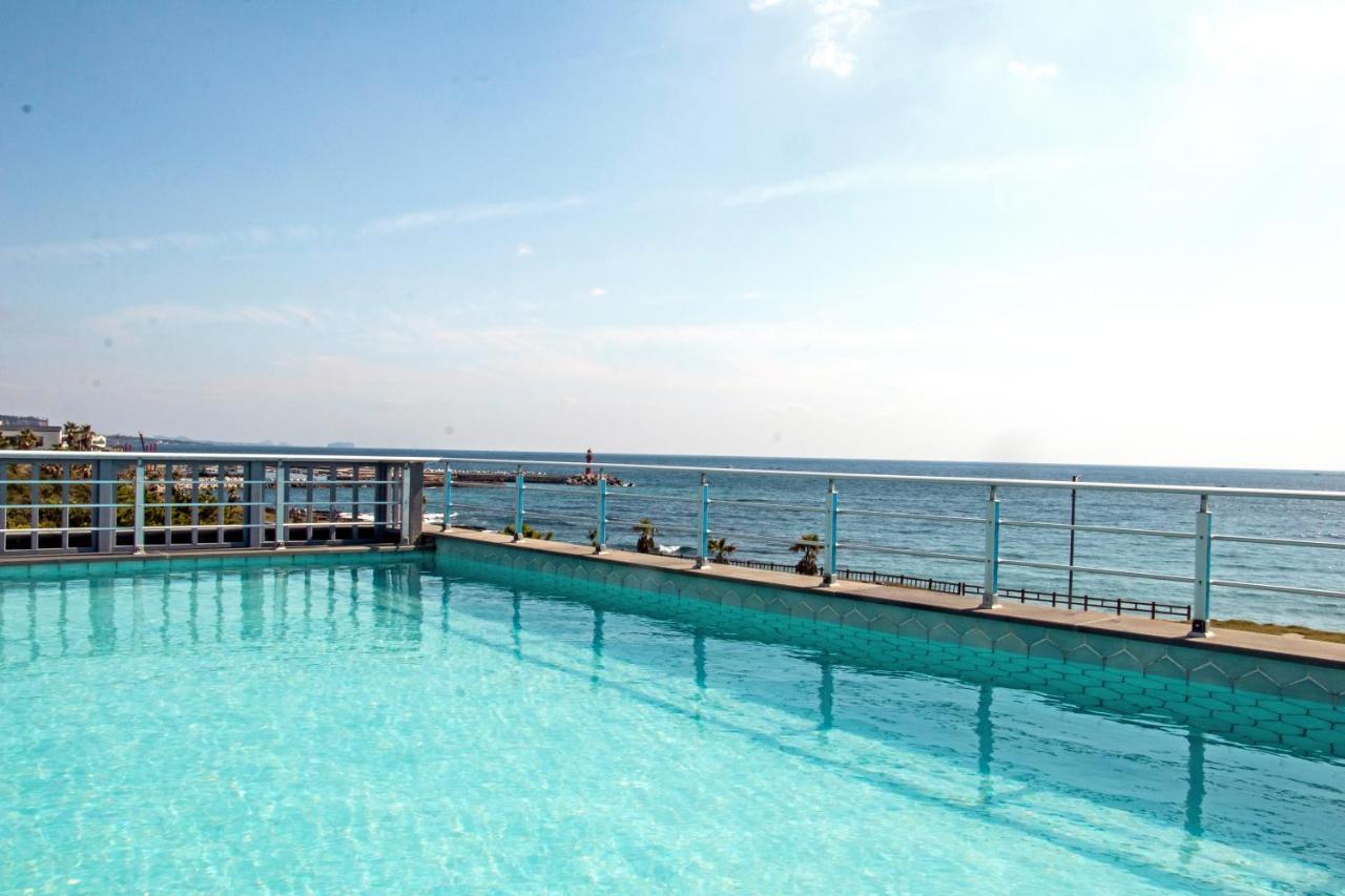 Sun And Moon Resort Seogwipo Exterior photo